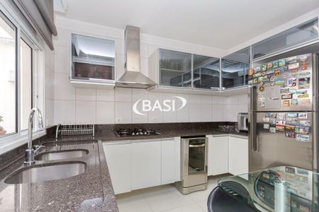 3_photo/94dce04fdf.5a3aa859b6edbdf9-ATLAS-e028dec0-9559-4440-90e7-26b460c75456.jpg de casa à venda com 3 quartos, 150m² em Santa Felicidade, Curitiba