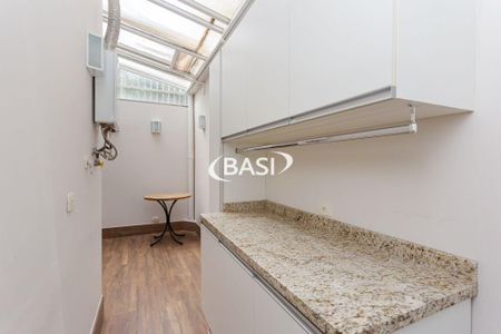 23_photo/94dce04fdf.5a3aa859b6edbdf9-ATLAS-e581c224-04f5-40b7-a6b1-b80959568ebf.jpg de casa à venda com 3 quartos, 150m² em Santa Felicidade, Curitiba