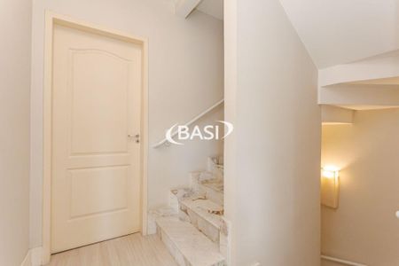 36_photo/94dce04fdf.5a3aa859b6edbdf9-ATLAS-f3125df7-c9e0-4da2-b6ec-bba96c161ec1.jpg de casa à venda com 3 quartos, 150m² em Santa Felicidade, Curitiba