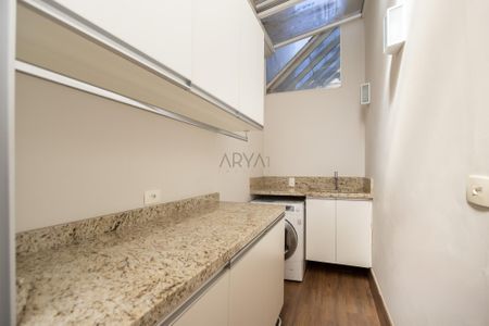 17_photo/94dce05021.25e9699466492908-ATLAS-d2fe2efb-7660-4ceb-8a1a-f39b9ee3caa1.jpg de casa à venda com 3 quartos, 146m² em Santa Felicidade, Curitiba