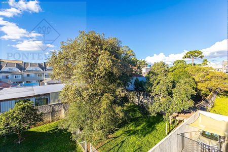 40_photo/94dce05027.e1cdcff0bb6ea4a7-ATLAS-e8e6257a-2b59-4854-9ca3-2b6f27dfae2c.jpg de casa à venda com 2 quartos, 82m² em Santa Felicidade, Curitiba