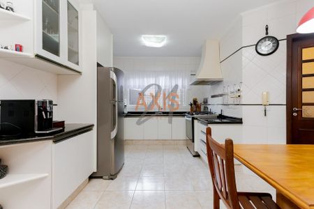 5_photo/94dce05039.e1e9339d2da74223-ATLAS-17c1d0c8-b2fe-495d-8d6d-101c10debedb.jpg de casa para alugar com 4 quartos, 286m² em Santa Felicidade, Curitiba