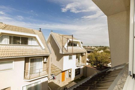 11_photo/94dce05141.d9b24864553be03f-ATLAS-1d8c8f65-e2f5-404e-adaf-2ced6f16e42e.jpg de casa à venda com 3 quartos, 150m² em Santa Felicidade, Curitiba