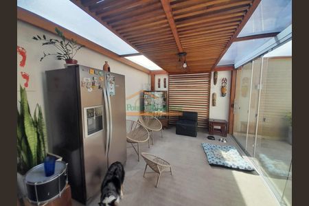 9_photo/94dce05215.075cd27c954380f3-ATLAS-e4df30c9-2fd7-4445-ba1d-e4b348b78968.jpg de casa à venda com 3 quartos, 200m² em Santa Felicidade, Curitiba