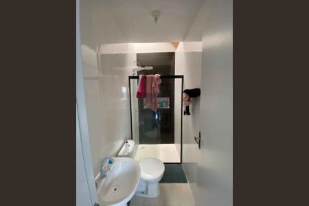 5_photo/94dce0529b.2008f600ea595daf-ATLAS-642875e7-9e99-46fb-986c-b470a5fcd4a7.jpg de casa à venda com 2 quartos, 75m² em Santa Felicidade, Curitiba