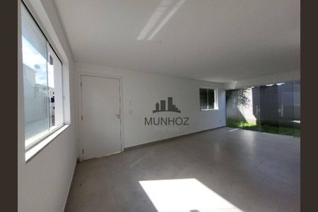 8_photo/94dce052f3.96e81d73ac213d8c-ATLAS-1bcf7f2c-8e15-4a3b-876f-8ff0fc2545c7.jpg de casa à venda com 3 quartos, 98m² em Santa Felicidade, Curitiba