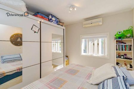 1_photo/94dce05399.7d44486df2fbe63f-ATLAS-63b7c71d-57ba-4e98-b9ea-181345ece3af.jpg de casa à venda com 3 quartos, 370m² em Santa Felicidade, Curitiba