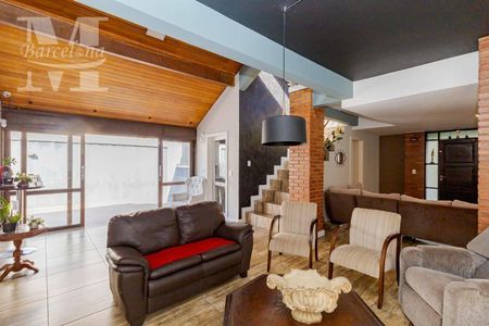 11_photo/94dce053a3.588d4a7fb74764b6-ATLAS-d363f7b3-07ad-410d-bb9d-b2dd92e5baf8.jpg de casa à venda com 3 quartos, 370m² em Santa Felicidade, Curitiba