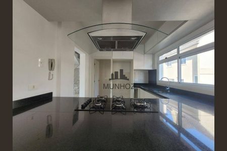 2_photo/94dce0544f.099fb420155bc167-ATLAS-d98ebb24-e1f5-48ec-95db-e9554bdf1af4.jpg de casa à venda com 3 quartos, 219m² em Santa Felicidade, Curitiba