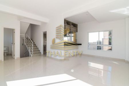 9_photo/94dce0544f.8f3f2a47dd94676f-ATLAS-b9ea32b9-6088-4004-a861-92323fbbd3cc.jpg de casa à venda com 3 quartos, 218m² em Santa Felicidade, Curitiba