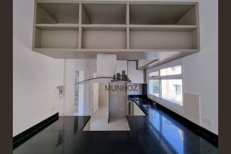 15_photo/94dce0544f.da625635bce32c95-ATLAS-0252dcb2-4334-4cb2-b28d-ddaa7c6c9ca5.jpg de casa à venda com 3 quartos, 219m² em Santa Felicidade, Curitiba