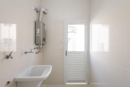 9_photo/94dce0544f.da625635bce32c95-ATLAS-0ea3902f-1c35-4cc2-9edb-762f636b4e3d.jpg de casa à venda com 3 quartos, 185m² em Santa Felicidade, Curitiba