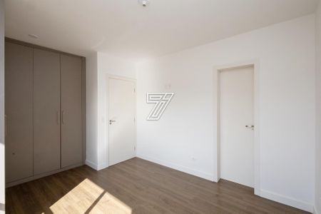 12_photo/94dce0544f.da625635bce32c95-ATLAS-3e5e8a6c-3a89-4c11-9355-e01d8662e8d4.jpg de casa à venda com 3 quartos, 185m² em Santa Felicidade, Curitiba