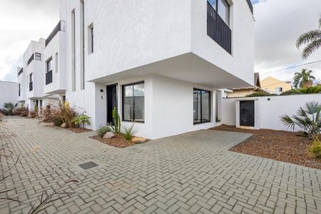 12_photo/94dce05615.882e1bf24d7d2fd7-ATLAS-983cdc4b-1be9-4127-bc77-489a071a4c2f.jpg de casa à venda com 3 quartos, 148m² em Santa Felicidade, Curitiba