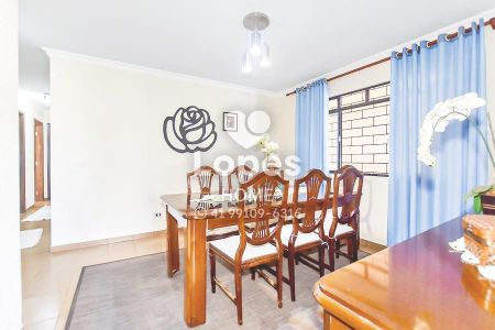 4_photo/94dce05617.2d257ce0050a8e83-ATLAS-1bfcc95f-782b-4b47-83e4-98ea61bdede7.jpg de casa à venda com 3 quartos, 370m² em Santa Felicidade, Curitiba