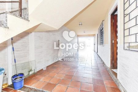 19_photo/94dce05617.2d257ce0050a8e83-ATLAS-2e40a452-a84a-4ca1-b408-35c0d2fc762e.jpg de casa à venda com 3 quartos, 370m² em Santa Felicidade, Curitiba