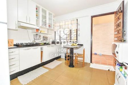 6_photo/94dce05617.2d257ce0050a8e83-ATLAS-e8a773b1-8d3e-46fb-9acb-b25cda609e40.jpg de casa à venda com 3 quartos, 370m² em Santa Felicidade, Curitiba