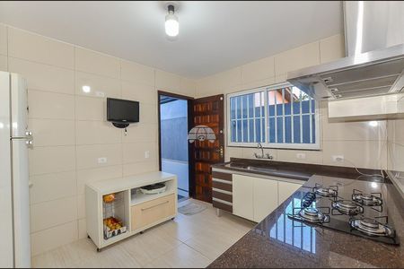 14_photo/94dce05791.50dcffd0bfa00027-ATLAS-d0e2421d-b659-44bb-9433-07c87a22a7e1.jpg de casa à venda com 7 quartos, 375m² em Santa Felicidade, Curitiba
