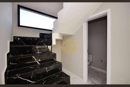 7_photo/94dce0589f.2f15d505e37c7ac5-ATLAS-c9de7c0e-badf-4208-8b9a-b508337891e4.jpg de casa à venda com 3 quartos, 160m² em Santa Felicidade, Curitiba