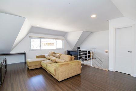 43_photo/94dce058d9.0ff36cb14f4d80ac-ATLAS-4cccb3e6-068a-4112-b0f2-4f8282912a85.jpg de casa à venda com 3 quartos, 159m² em Santa Felicidade, Curitiba