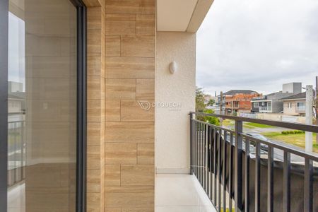 24_photo/94dce0591f.3d0273f3990126dc-ATLAS-2f85c7ce-627c-4e72-beb2-8331f75c3f2a.jpg de casa à venda com 3 quartos, 126m² em Santa Felicidade, Curitiba