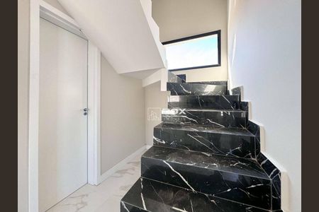 7_photo/94dce0591f.e7fcfd9e20c9f803-ATLAS-4a4875c1-83eb-4e30-9060-b9f5cdf68694.jpg de casa à venda com 3 quartos, 130m² em Santa Felicidade, Curitiba