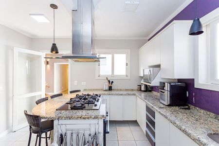 2_photo/94dce05955.ceff8192393c33de-ATLAS-de6d79dc-9cb5-4ec5-bb77-644a776bc1f0.jpg de casa à venda com 3 quartos, 370m² em Santa Felicidade, Curitiba