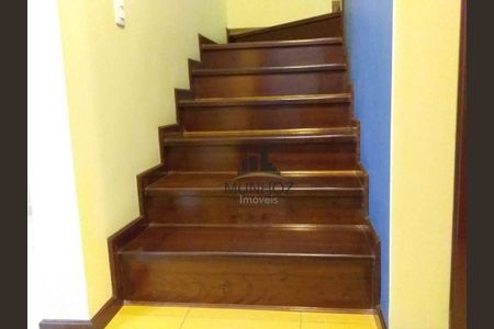 5_photo/94dce059a3.08f922be3a726ba4-ATLAS-e804ddf5-2004-43b9-a532-41efbe11dc6e.jpg de casa à venda com 4 quartos, 250m² em Santa Felicidade, Curitiba