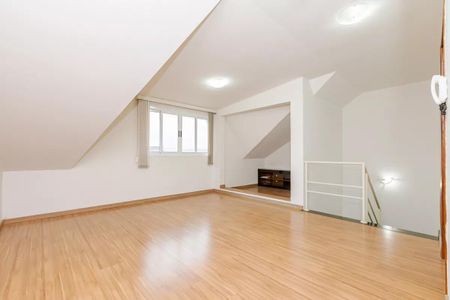 3_photo/94dce059ab.f6df20f27d2078f8-ATLAS-10a4e81c-0a7f-4251-a306-b99c1fb54006.jpg de casa à venda com 3 quartos, 176m² em Santa Felicidade, Curitiba