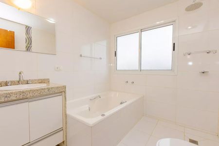 10_photo/94dce059ab.f6df20f27d2078f8-ATLAS-3b1ffea4-e5a2-4cd1-85b6-820ebb9b78e7.jpg de casa à venda com 3 quartos, 176m² em Santa Felicidade, Curitiba