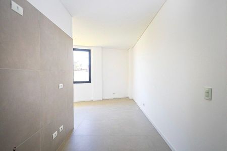 2_photo/94dce059b9.2832257cbb3df2c4-ATLAS-0834f039-6333-4d69-a3c5-e84f3e032148.jpg de casa à venda com 0 quarto, 225m² em Santa Felicidade, Curitiba