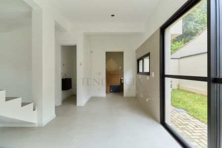 4_photo/94dce059b9.b9890c7abe8488c9-ATLAS-3f9fbdb8-103b-4fd7-a0ee-b66bf3cf13ab.jpg de casa à venda com 3 quartos, 194m² em Santa Felicidade, Curitiba