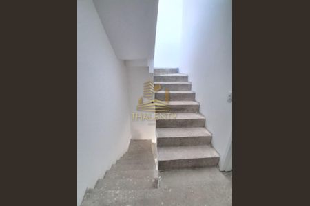 4_photo/94dce059b9.c3f00cfadba54684-ATLAS-8eab4e15-6d55-4b51-9aee-bbbb32967e8c.jpg de casa à venda com 3 quartos, 222m² em Santa Felicidade, Curitiba