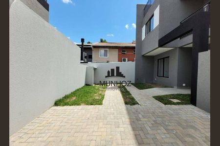 4_photo/94dce059cd.757a8de40dac5ad6-ATLAS-8ceaac63-8abe-41e7-a1d4-d034d86fc794.jpg de casa à venda com 3 quartos, 113m² em Santa Felicidade, Curitiba