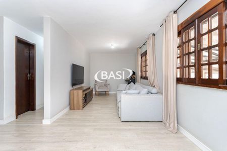 4_photo/94dce059d3.94f9574ec26e2eeb-ATLAS-697dd5a3-442c-4405-809a-3cb3fb835d1e.jpg de casa à venda com 3 quartos, 130m² em Santa Felicidade, Curitiba