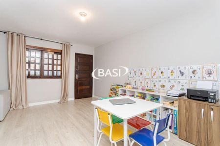 9_photo/94dce059d3.94f9574ec26e2eeb-ATLAS-7c3031db-9a17-4c9d-b59d-2f792a5f201c.jpg de casa à venda com 3 quartos, 130m² em Santa Felicidade, Curitiba