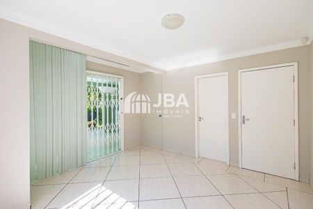 5_photo/94dce05b63.e738d36af66b1888-ATLAS-1bfcb9ad-577e-4f53-9427-37e677b59973.jpg de casa à venda com 4 quartos, 215m² em Santa Felicidade, Curitiba