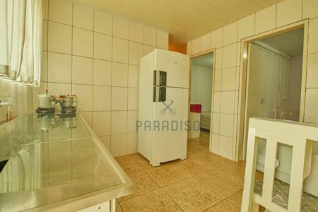 9_photo/94dce05b87.ed4f9904fc8225d3-ATLAS-8ee39965-e3ef-4eef-ba52-71ad3da28eff.jpg de casa à venda com 8 quartos, 180m² em Santa Felicidade, Curitiba