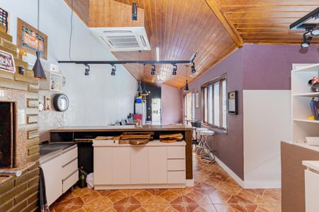 7_photo/94dce05bd5.6e9143fe3d472e43-ATLAS-3598bfda-d103-4508-8f70-df761624b04d.jpg de casa à venda com 3 quartos, 340m² em Santa Felicidade, Curitiba