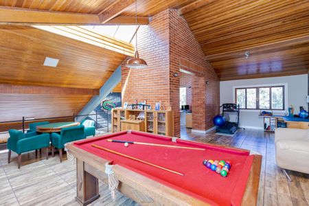 5_photo/94dce05bd5.6e9143fe3d472e43-ATLAS-44d54892-eae5-4bf8-a5b0-bc1683b1c942.jpg de casa à venda com 3 quartos, 340m² em Santa Felicidade, Curitiba