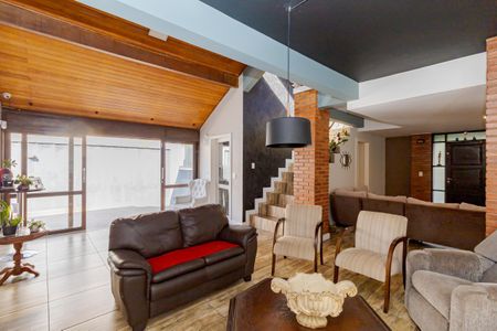 2_photo/94dce05bd5.6e9143fe3d472e43-ATLAS-711bb85c-5cbb-40a0-b433-6f8a5c7ee1e2.jpg de casa à venda com 3 quartos, 340m² em Santa Felicidade, Curitiba