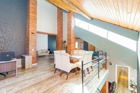 9_photo/94dce05bd5.6e9143fe3d472e43-ATLAS-e19a9271-c66c-40bf-9fc6-851b02ff4d8b.jpg de casa à venda com 3 quartos, 340m² em Santa Felicidade, Curitiba