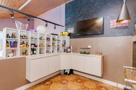 9_photo/94dce05bd5.6e9143fe3d472e43-ATLAS-e5714e46-cce1-48e9-9c87-90338a41a4e7.jpg de casa à venda com 3 quartos, 340m² em Santa Felicidade, Curitiba