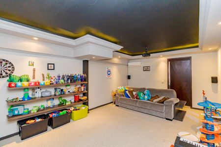 8_photo/94dce05bd5.6e9143fe3d472e43-ATLAS-ec06c83f-eb70-4dbb-bcea-709adb37f2dc.jpg de casa à venda com 3 quartos, 340m² em Santa Felicidade, Curitiba