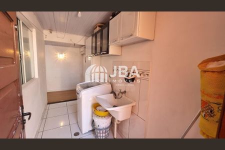 8_photo/94dce05e55.f861ecc718bdcbd7-ATLAS-f592f372-0fcb-424d-87e6-2c2b8d4a585e.jpg de casa à venda com 3 quartos, 110m² em Santa Felicidade, Curitiba