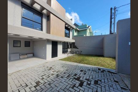 19_photo/94dce0f819.1ece2f07194fa812-ATLAS-416f0db4-a908-4c27-a18c-e616ccedd951.jpg de casa à venda com 3 quartos, 154m² em Santa Felicidade, Curitiba