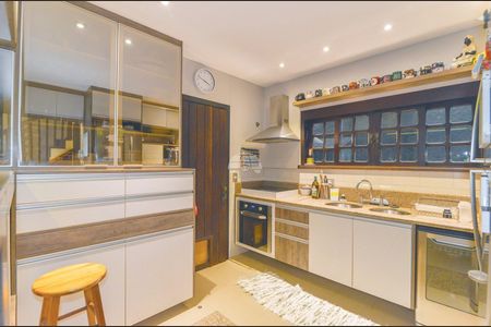 23_photo/94dce0f86d.a6f2120c715e6f27-ATLAS-3d31b183-baa4-4d62-8341-84d8d1e7ab52.jpg de casa à venda com 3 quartos, 338m² em Santa Felicidade, Curitiba