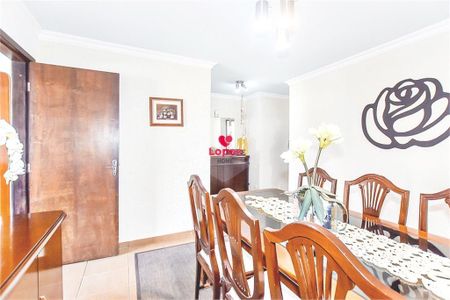 2_photo/94dce0f8d9.ceff8192393c33de-ATLAS-c7af080c-b1b0-43c1-b26f-14823b77a03e.jpg de casa à venda com 3 quartos, 370m² em Santa Felicidade, Curitiba