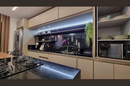 5_photo/94dce0f92b.e022614b5e5f464f-ATLAS-b99ac5dd-1da5-4418-afaf-fb6eba7662cd.jpg de casa à venda com 3 quartos, 212m² em Santa Felicidade, Curitiba