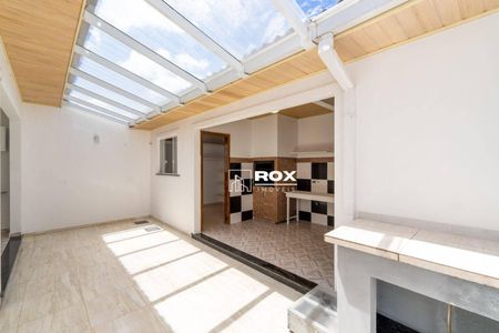 29_photo/94dce0fa95.cb4a3f4e1d4d223a-ATLAS-d69a0c58-030d-4f7b-98f9-13352dbc9d9d.jpg de casa à venda com 4 quartos, 177m² em Santa Felicidade, Curitiba